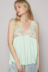 Lace Detail Frill Floral V-Neck Sleeveless Top POL