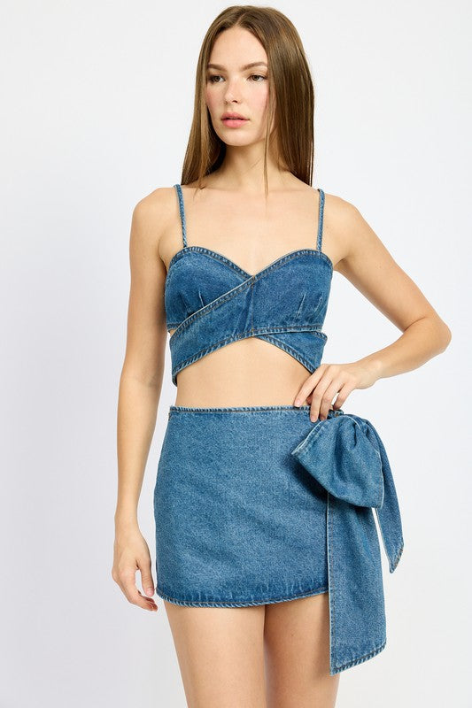 Denim Criss Cross Wrapped Sleeveless Crop Top Emory Park DENIM S