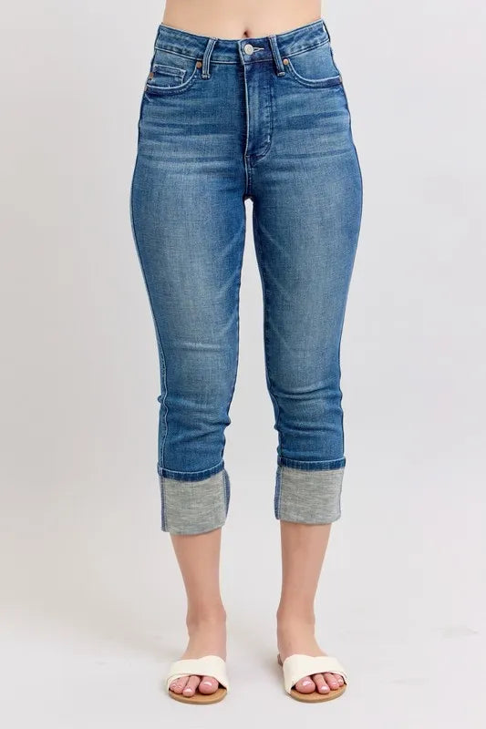Skinny Cuff Capris Jeans with Pockets with Plus Size Judy Blue Medium 0/24