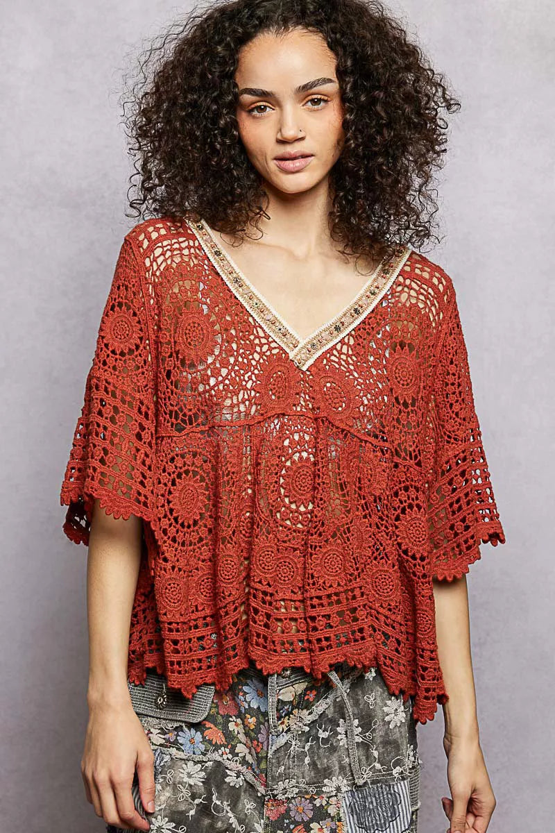 V-Neck Crochet Top with Scalloped Hem POL GINGER One Size