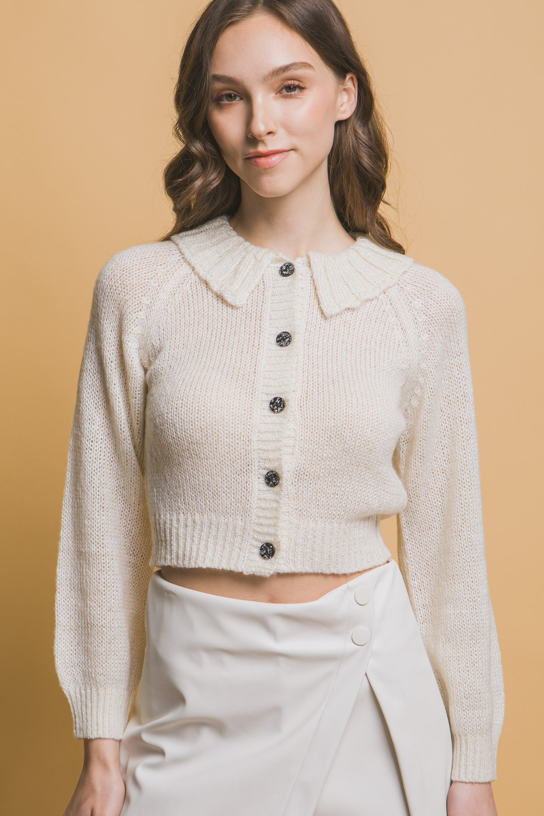 Off White Cropped Button Knit Sweater with Peter Pan Collar Simmer & Fay