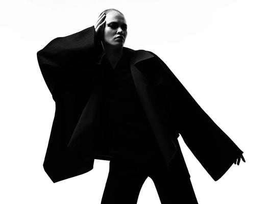 Effortless Chic Embracing Minimalism in Summer Fashion