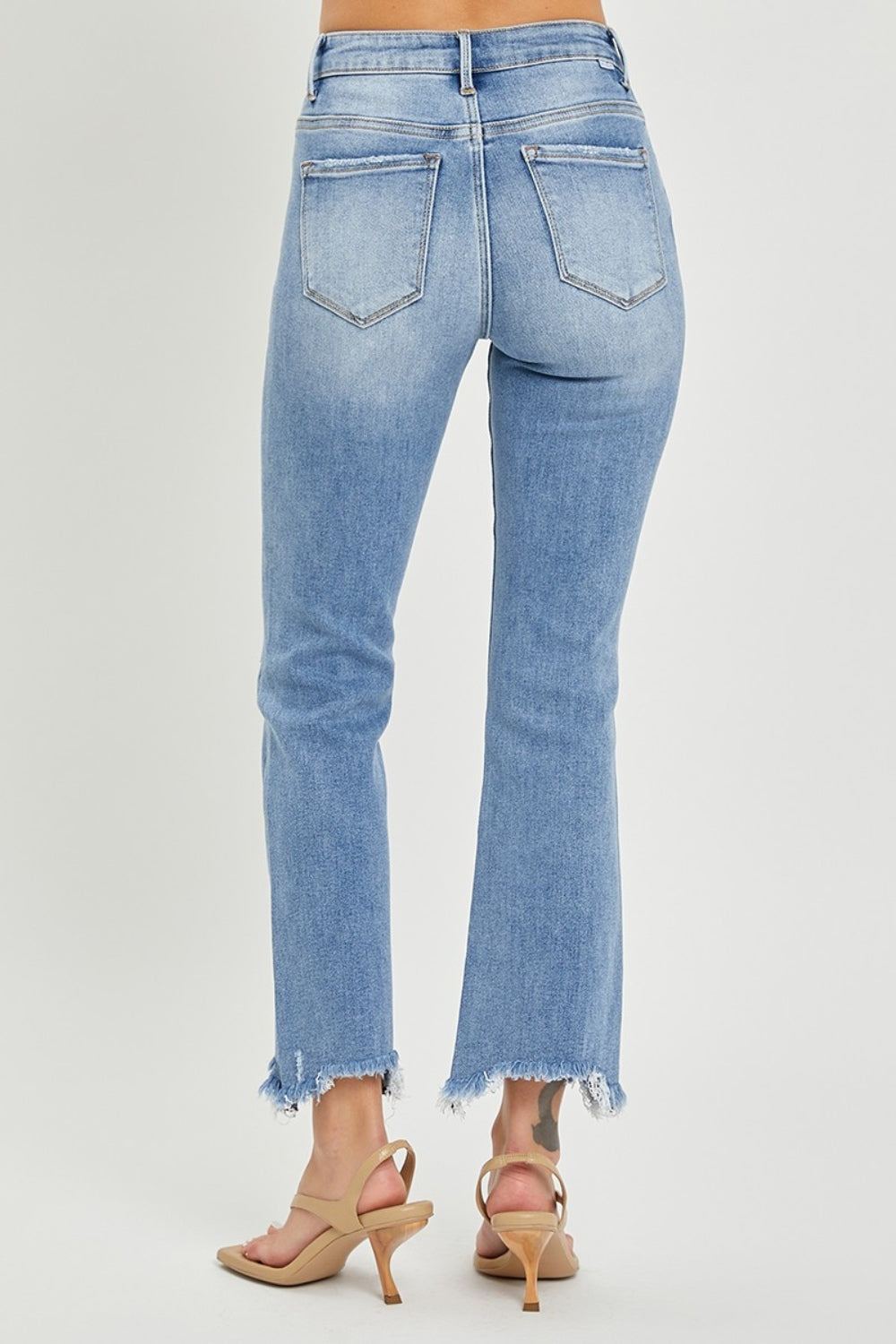 Frayed Hem Cropped Straight Jeans Risen   