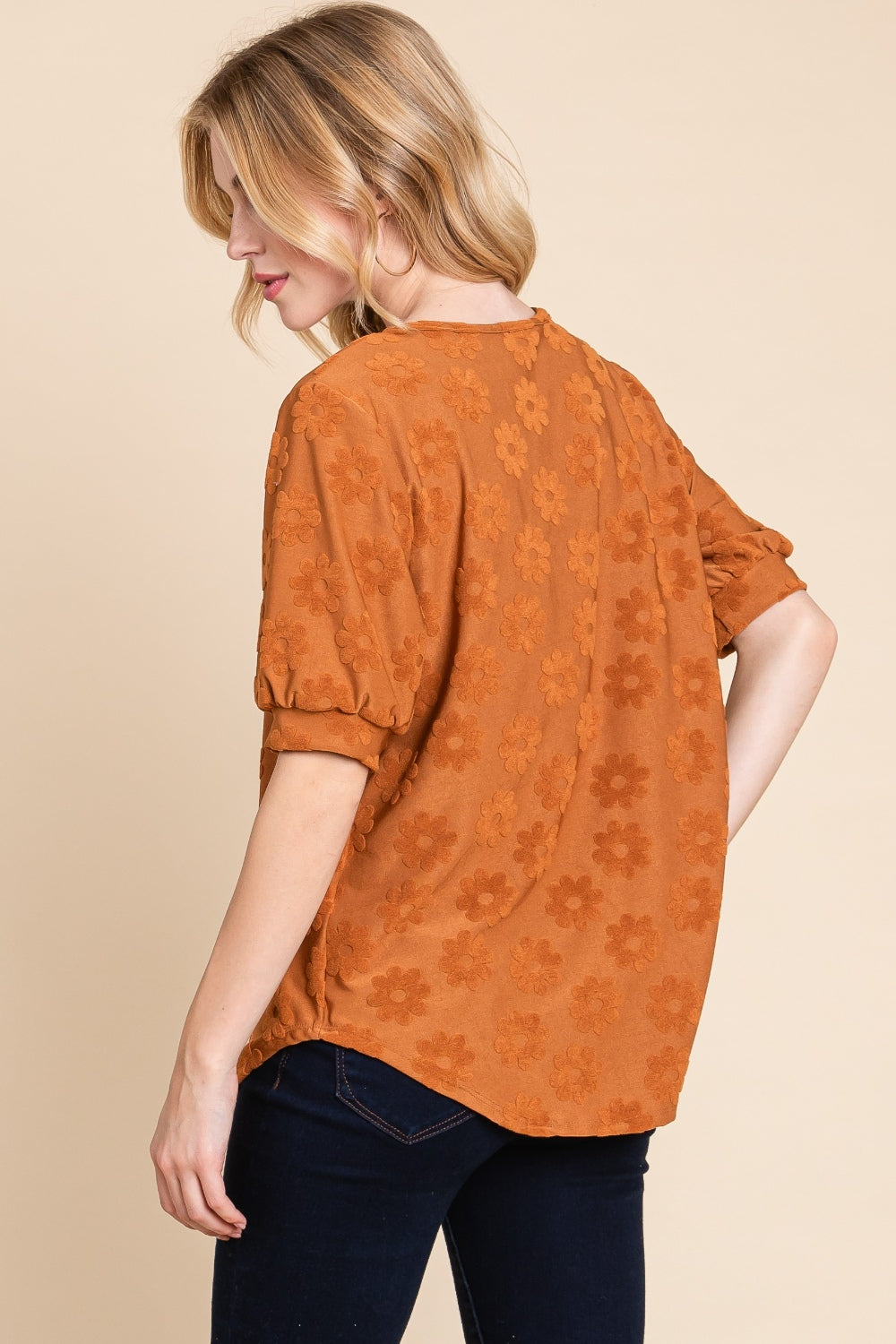 Textured Floral Pattern Top BomBom