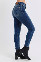 Mid-Rise Waist Skinny Jeans with Pockets Judy Blue