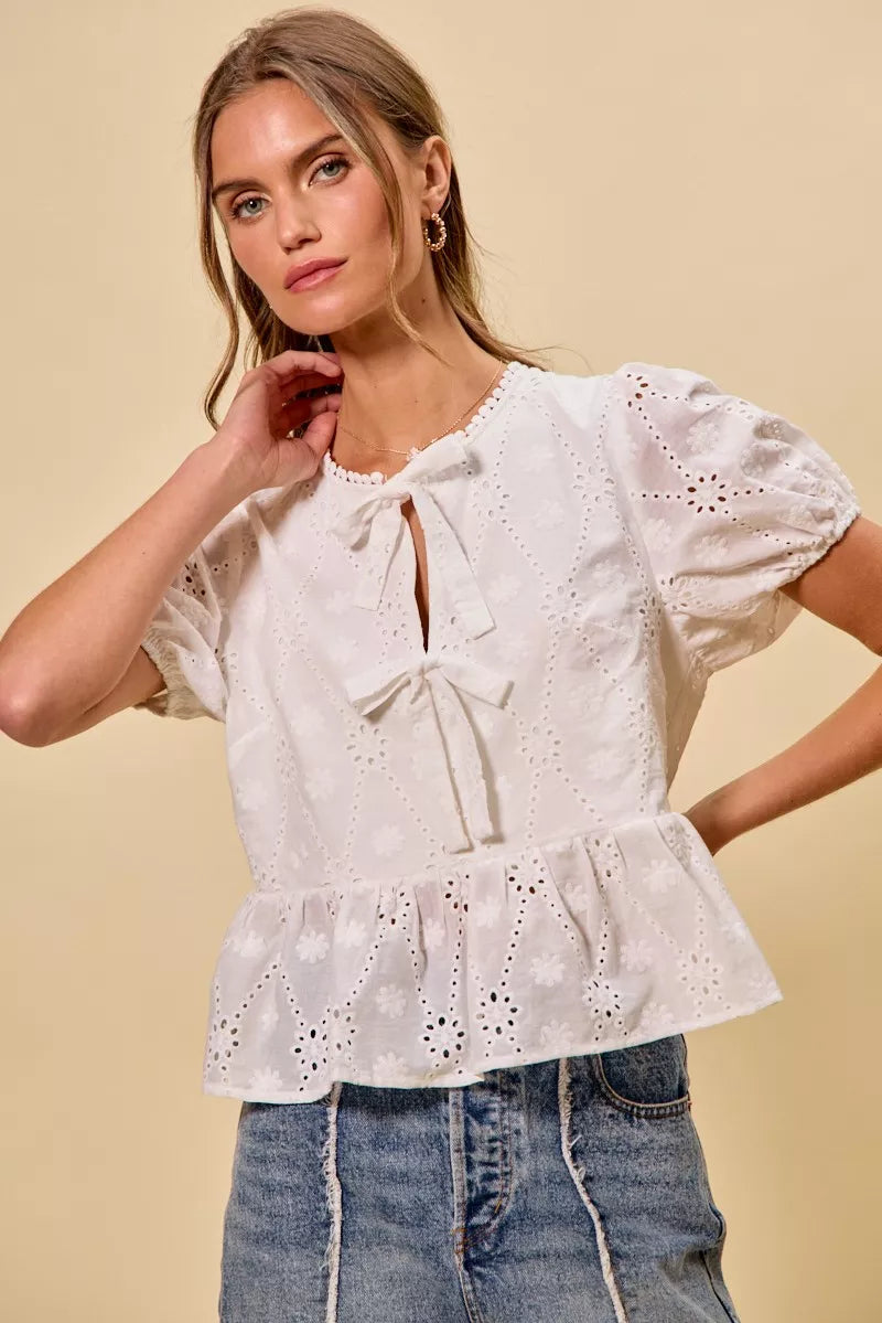 Cotton Eyelet Front Tie Short Sleeves Blouse So Me