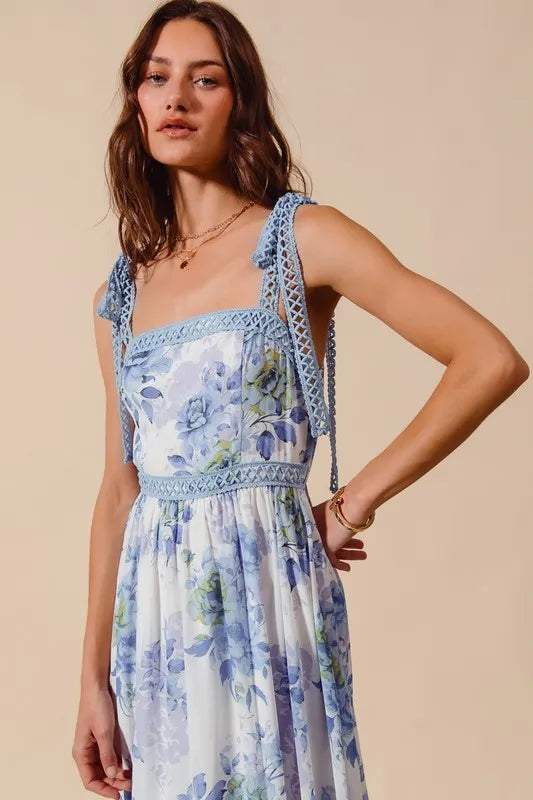 Floral Print Flowy Maxi Dress with Lace Ribbon Tie So Me