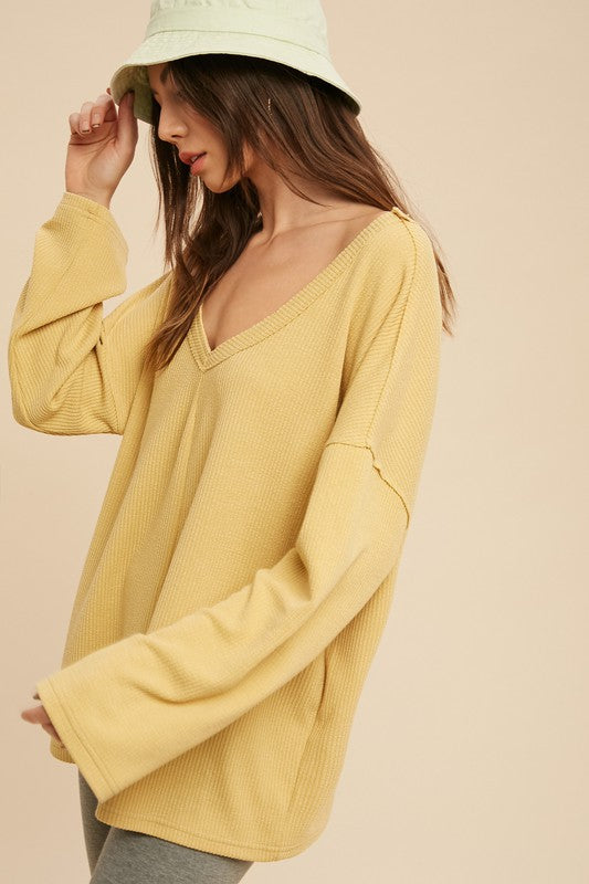 Casey Relaxed Raglan Sleeve V-neck Top Aemi + Co   