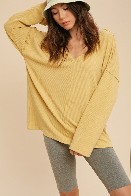 Casey Relaxed Raglan Sleeve V-neck Top Aemi + Co   