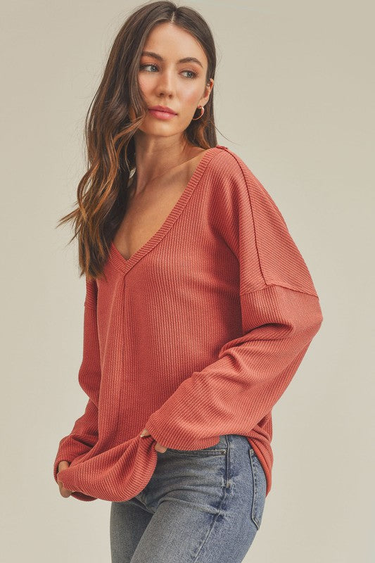 Casey Relaxed Raglan Sleeve V-neck Top Aemi + Co   