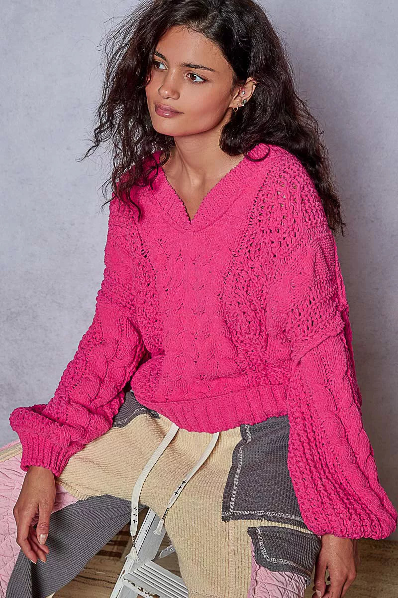 Cable-Knit Solid V-Neck Cropped Sweater POL