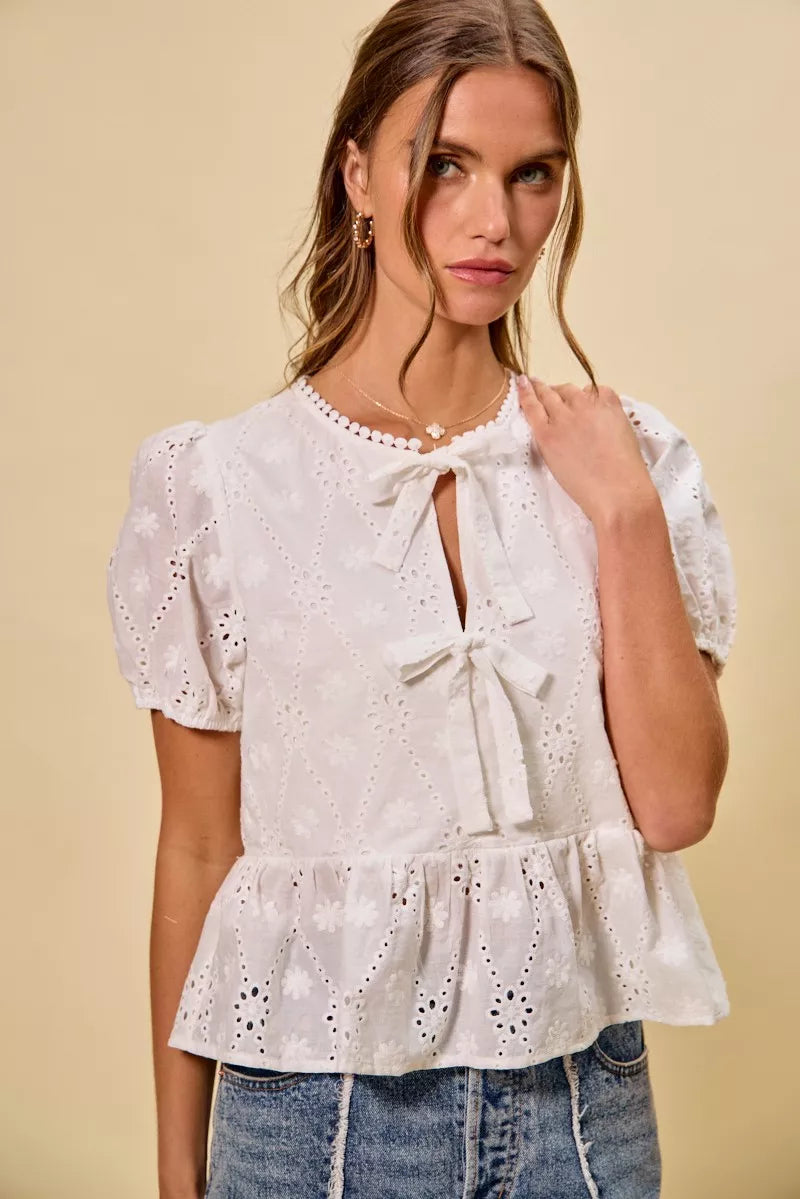 Cotton Eyelet Front Tie Short Sleeves Blouse So Me
