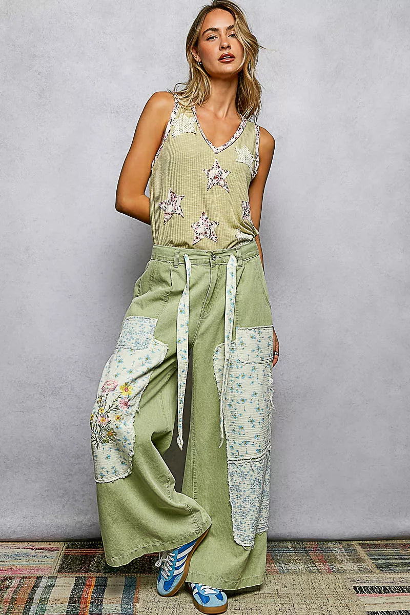Floral Print Star Patch V-Neck Ribbed Tank POL