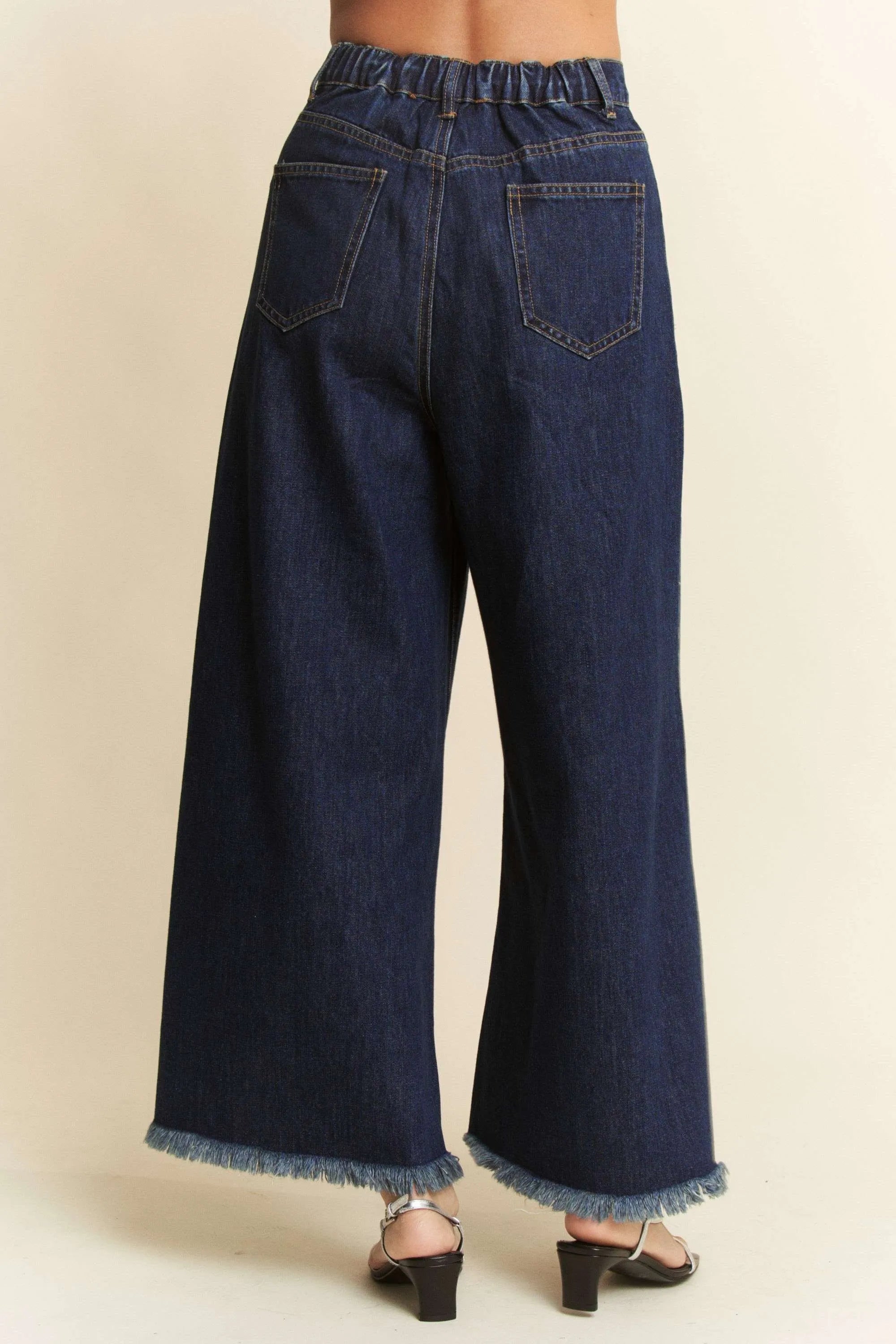 Patch Pocket Wide Leg Culotte Jeans Davi & Dani