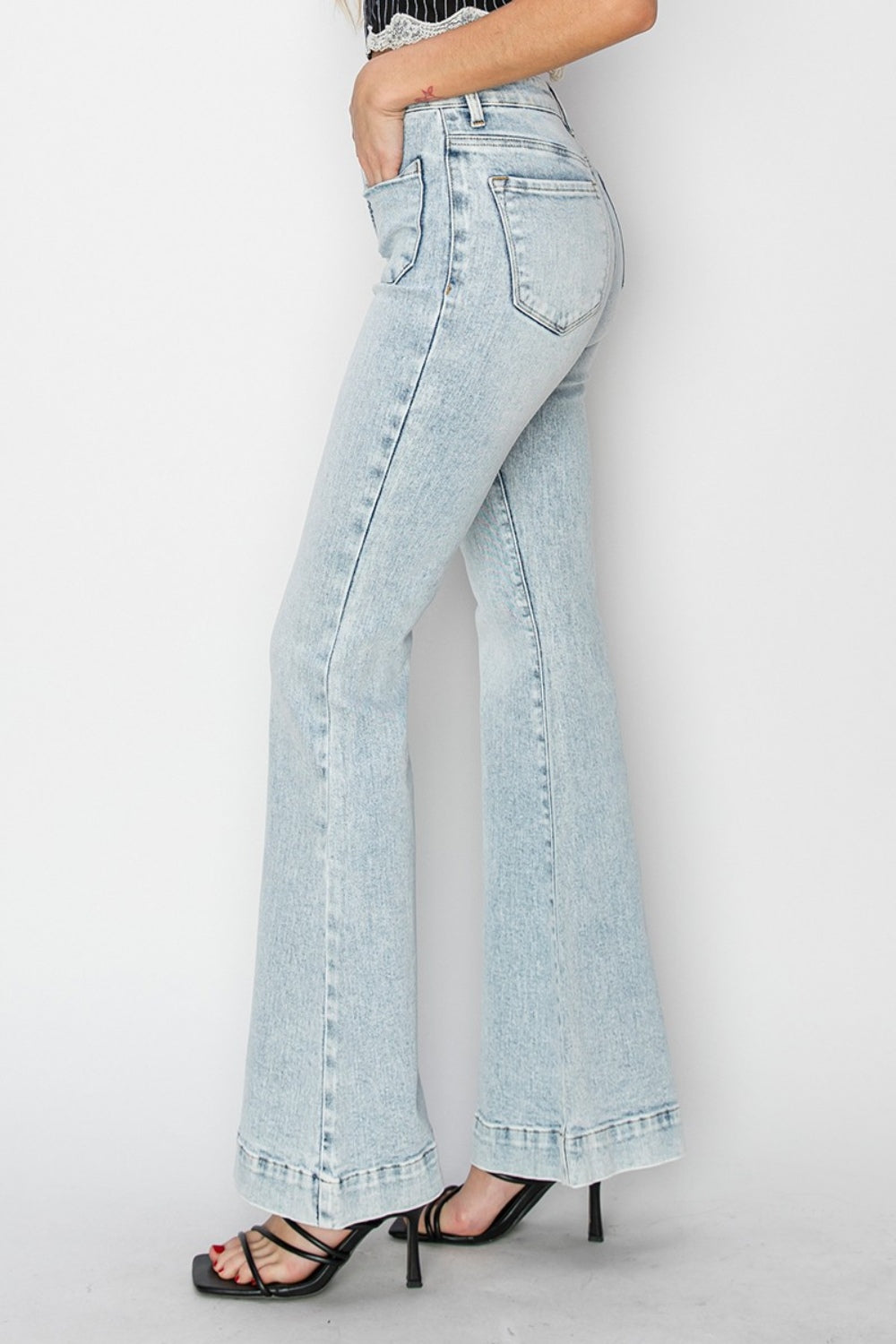 High Rise Front Patch Pocket Flare Jeans Risen   