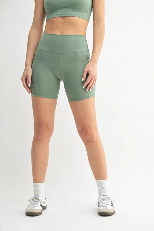Venice Cloud Light Sculpt Biker Shorts Mono B MOSS M