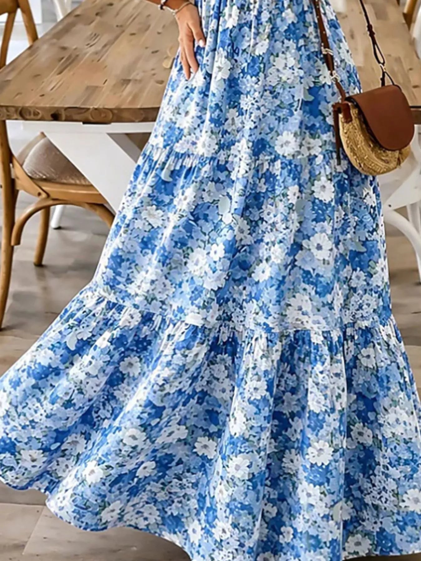Floral Print Maxi Dress with Spaghetti Straps – Tiered Silhouette Simmer & Fay