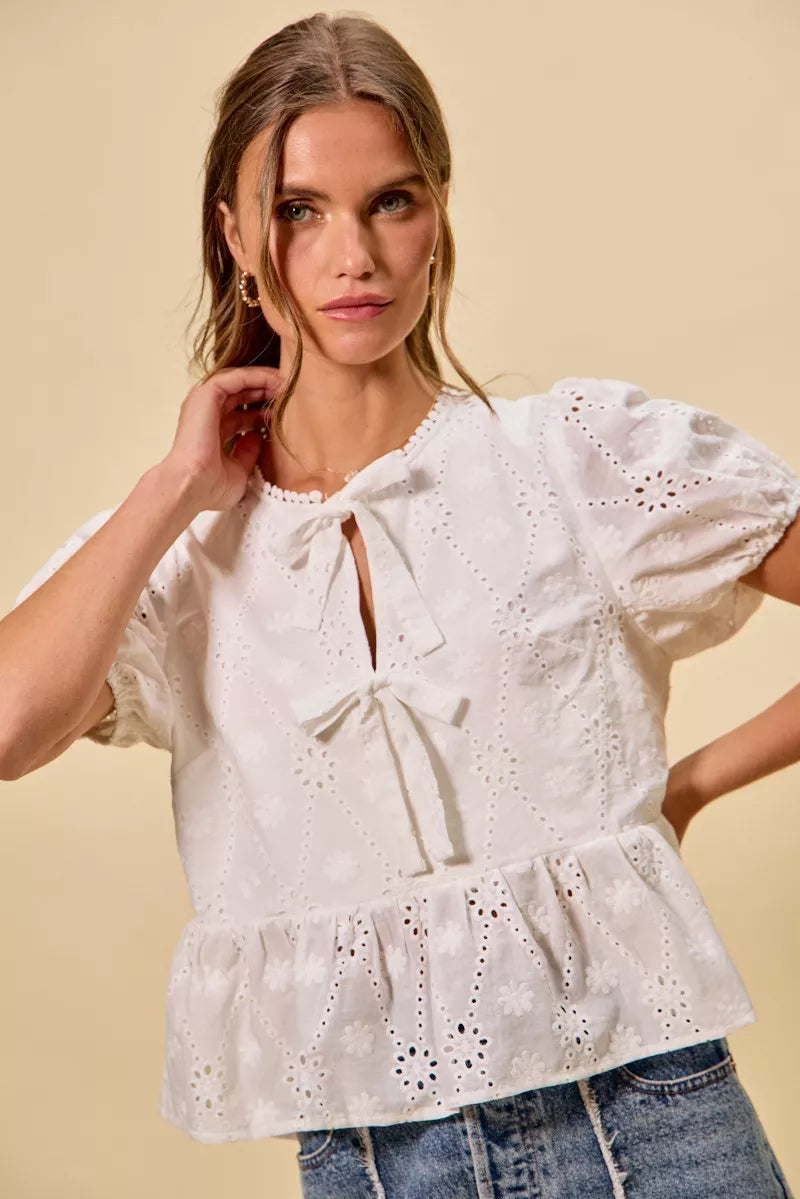 Cotton Eyelet Front Tie Short Sleeves Blouse So Me