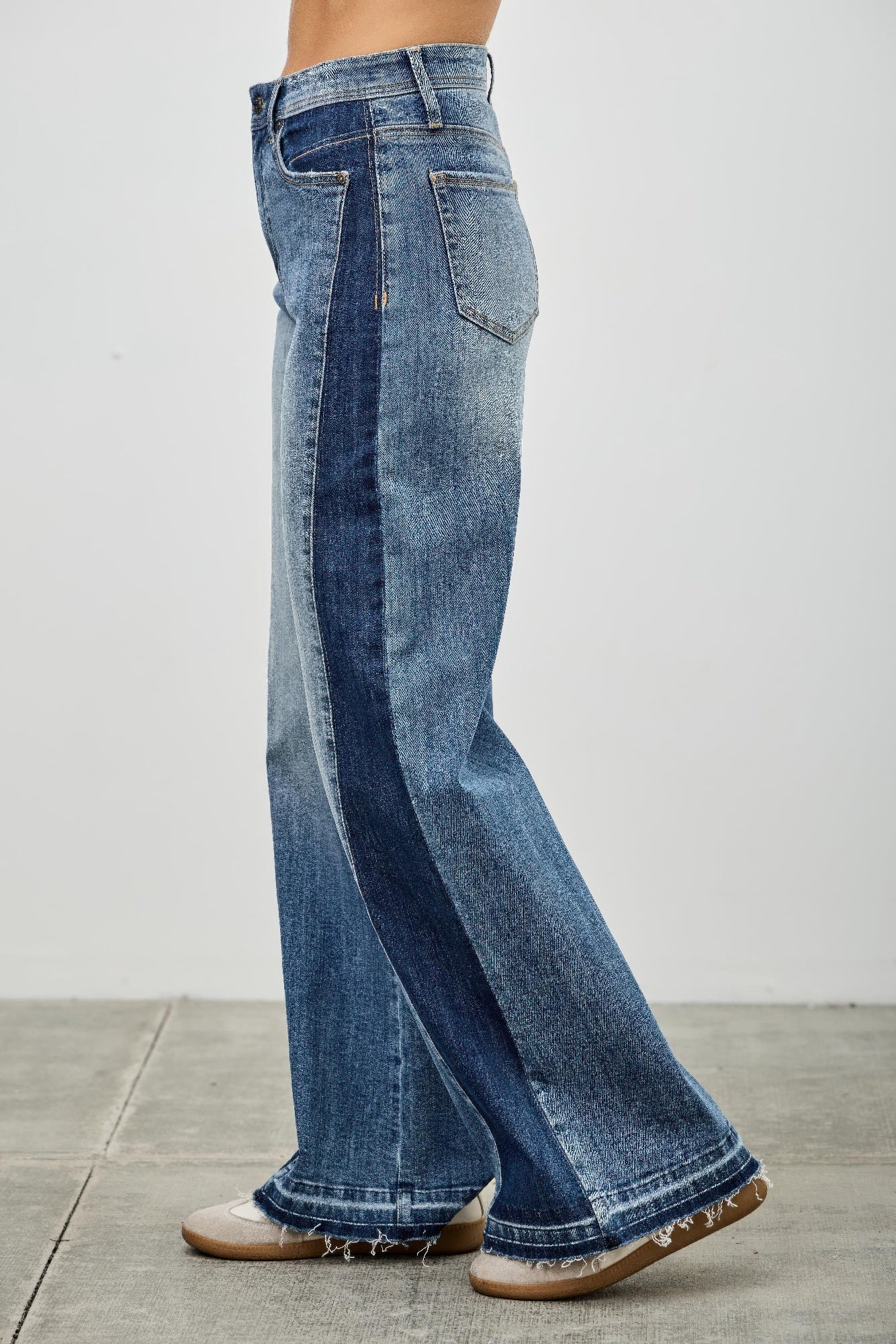 High Rise Wide Leg W/release Hem And Side Contrast Saige Jeans