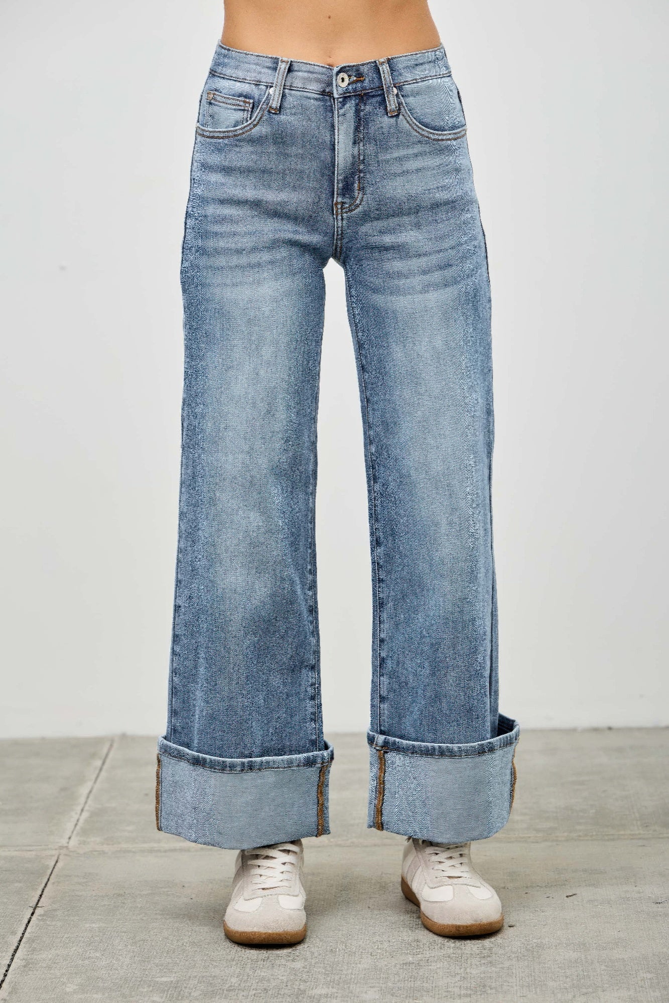Mid Rise Cuffed Jeans With Stretch Jeans Saige Jeans