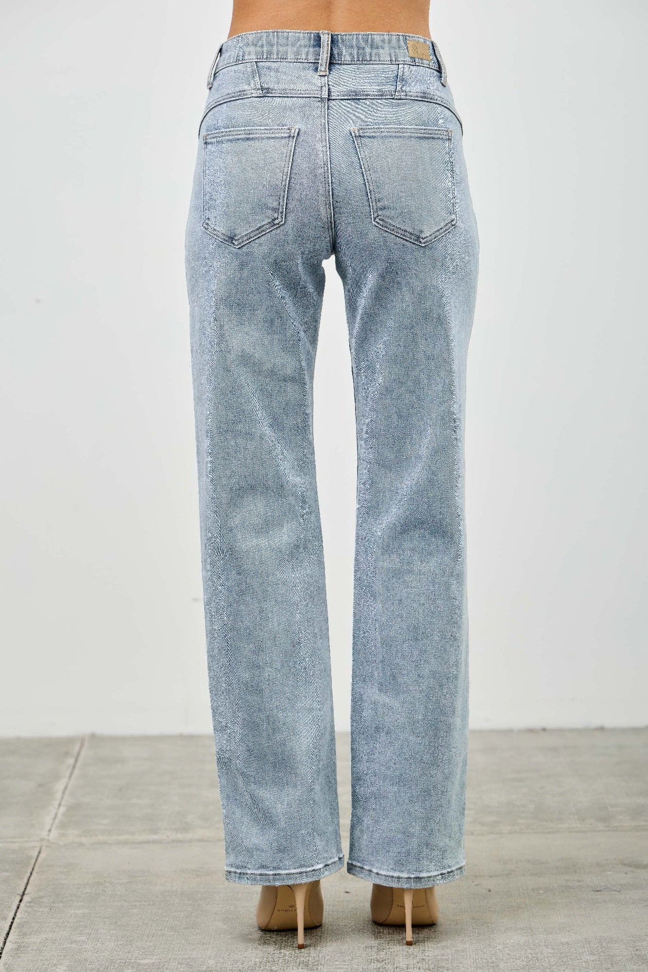 Mid Rise Straight Jeans With Piping Saige Jeans