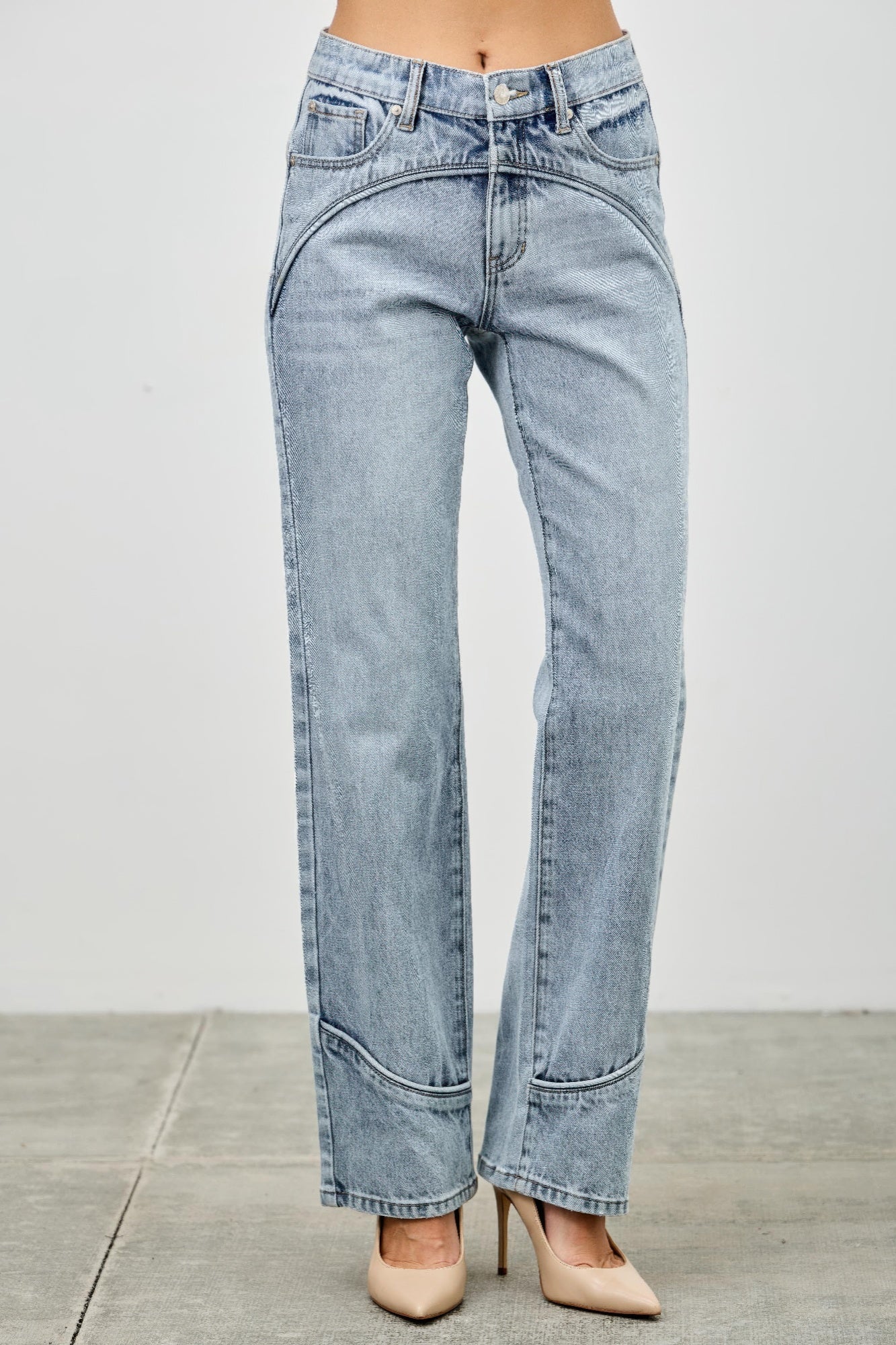 Mid Rise Straight Jeans With Piping Saige Jeans