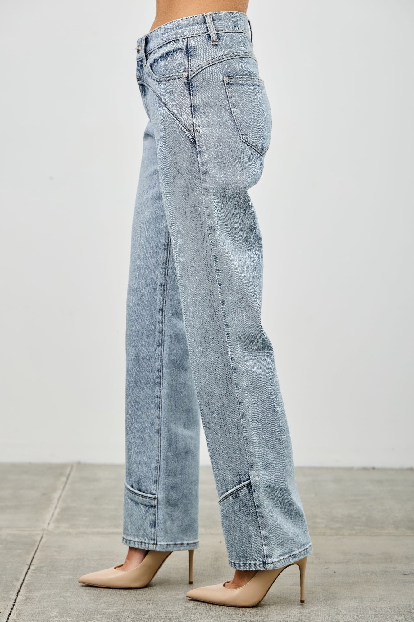 Mid Rise Straight Jeans With Piping Saige Jeans