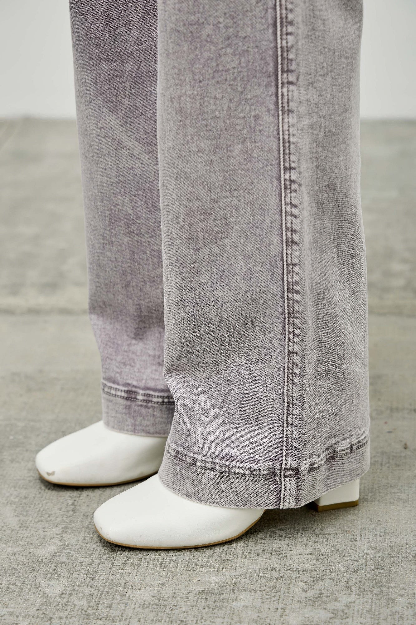 High Rise Slim Wide Straight Jeans Saige Jeans