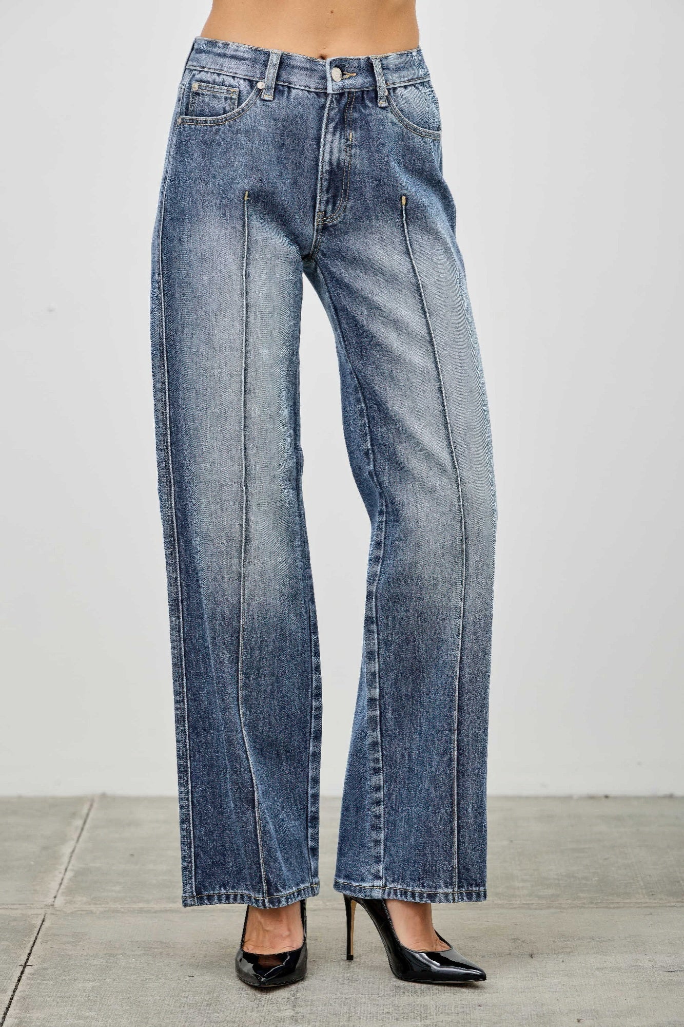 Mid Rise Straight Jeans With Pintuck Saige Jeans