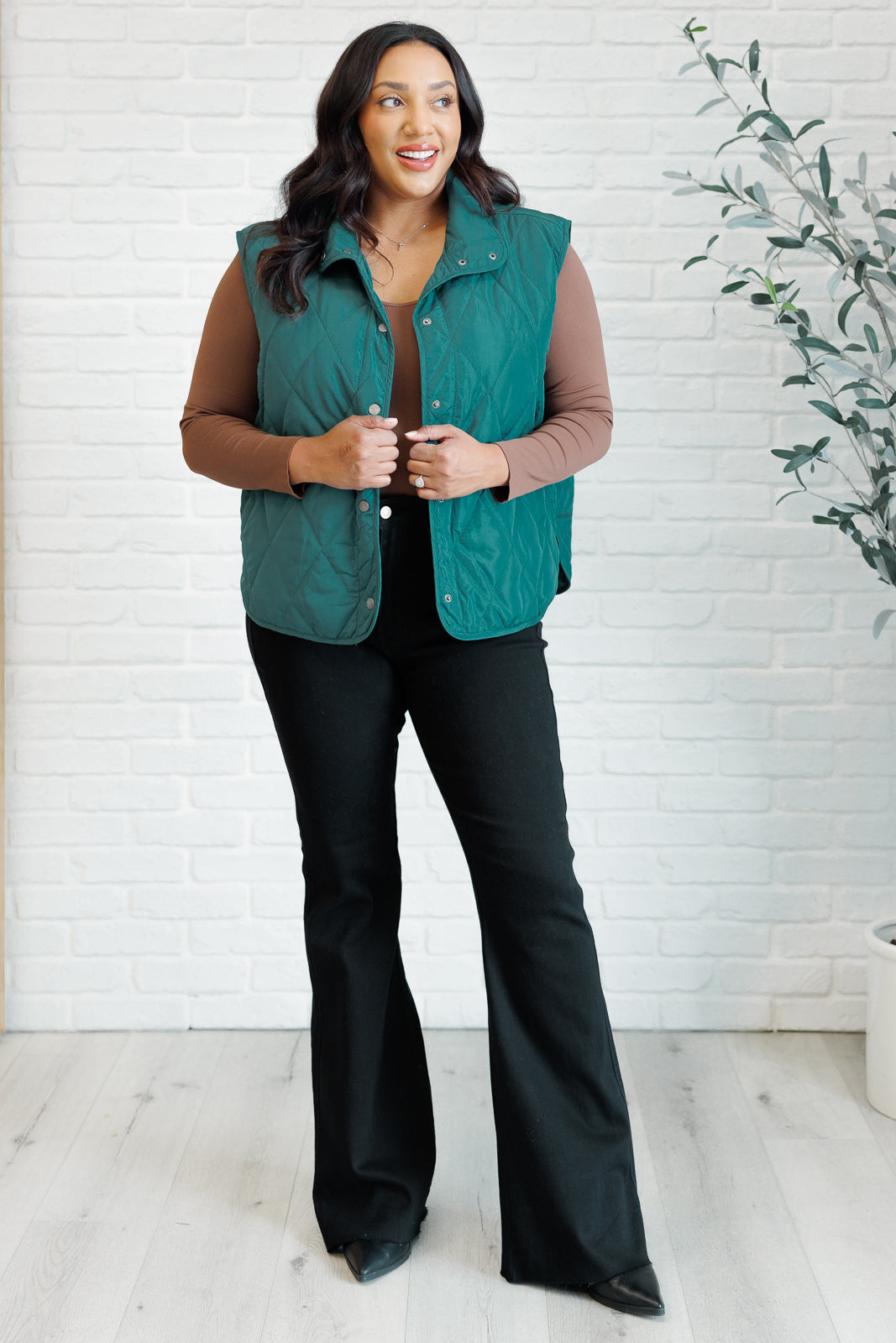 Layering Queen Quilted Puffer Vest in Hunter Green Haptics   