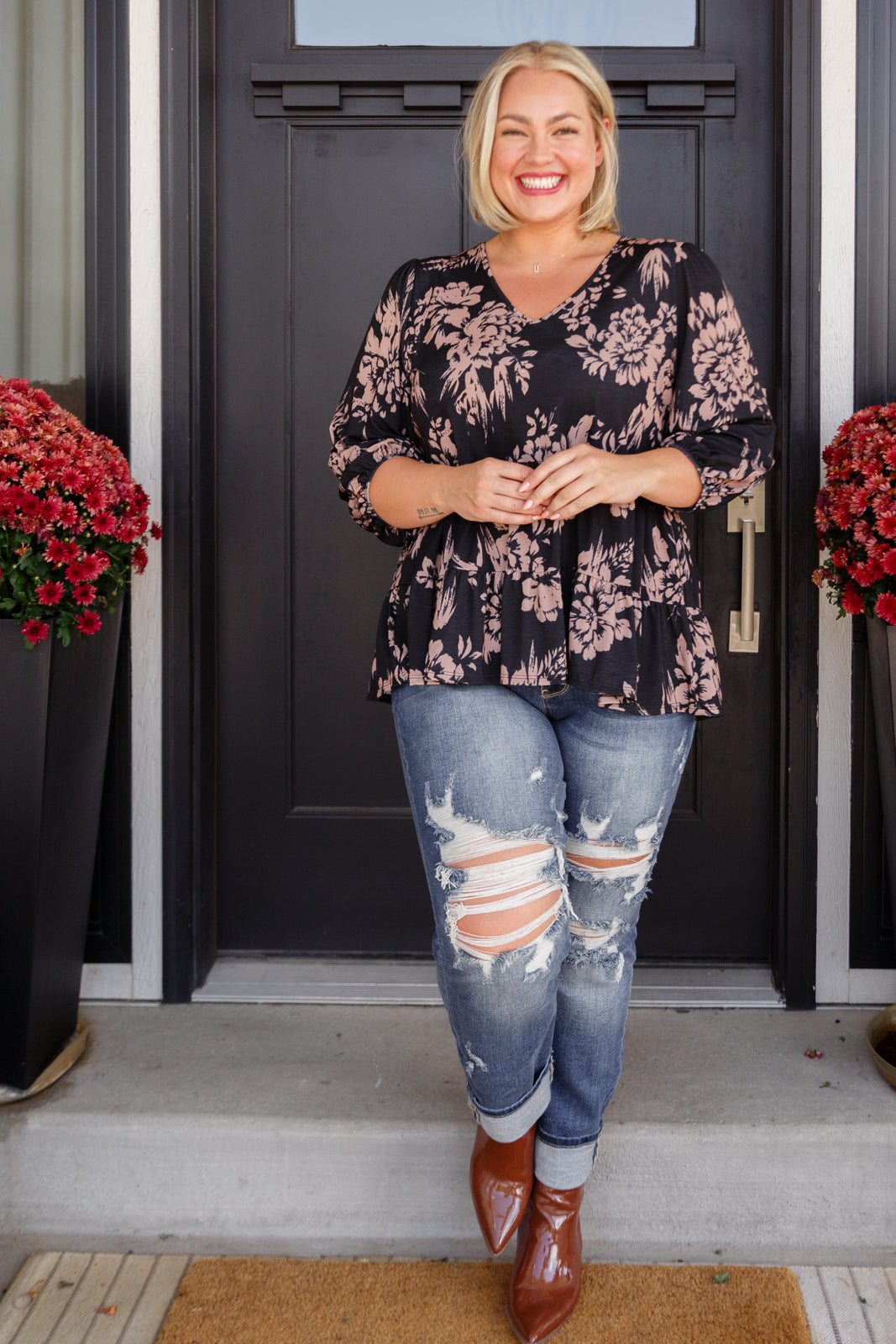 Tiered 3/4 Sleeve V-Neck Floral Top - Shopin LA SALE
