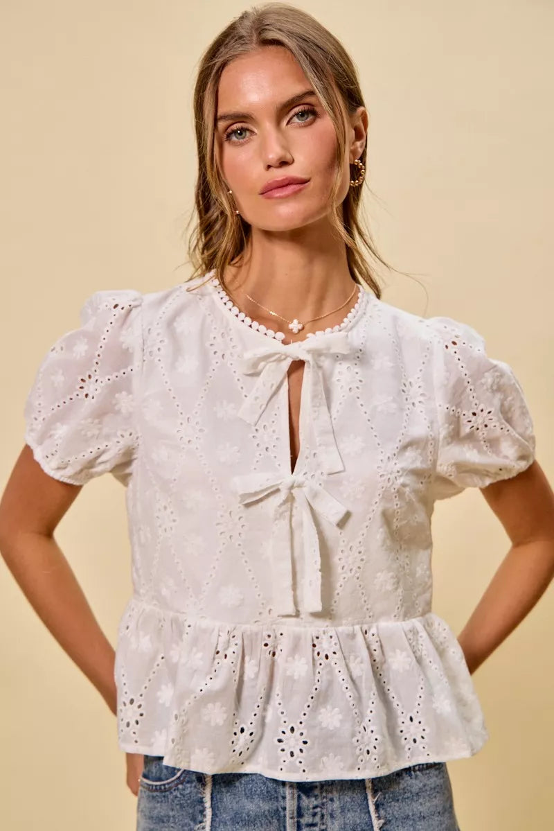 Cotton Eyelet Front Tie Short Sleeves Blouse So Me
