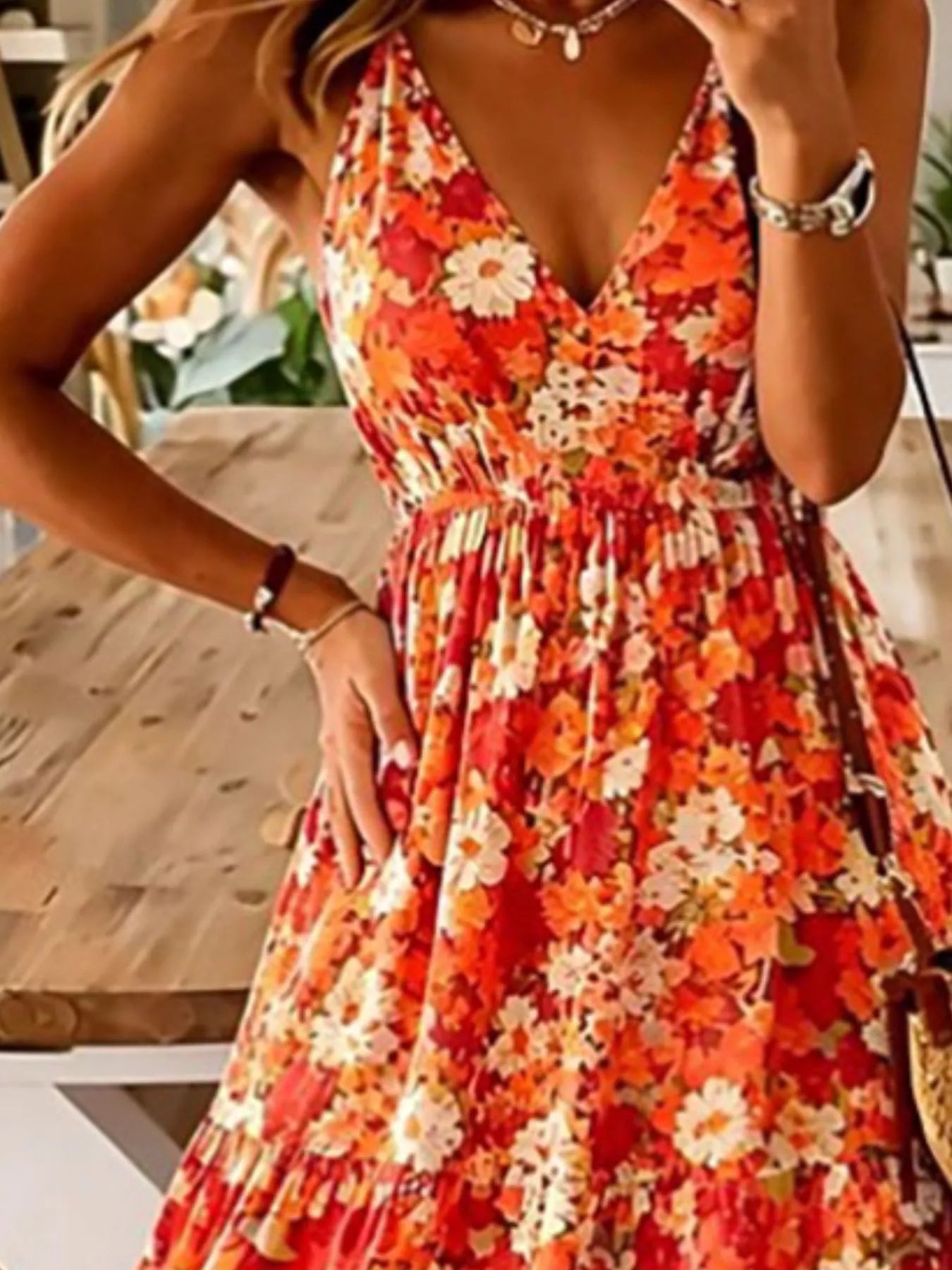 Floral Print Maxi Dress with Spaghetti Straps – Tiered Silhouette Simmer & Fay