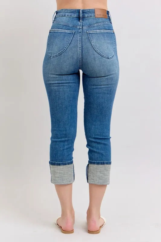 Skinny Cuff Capris Jeans with Pockets with Plus Size Judy Blue