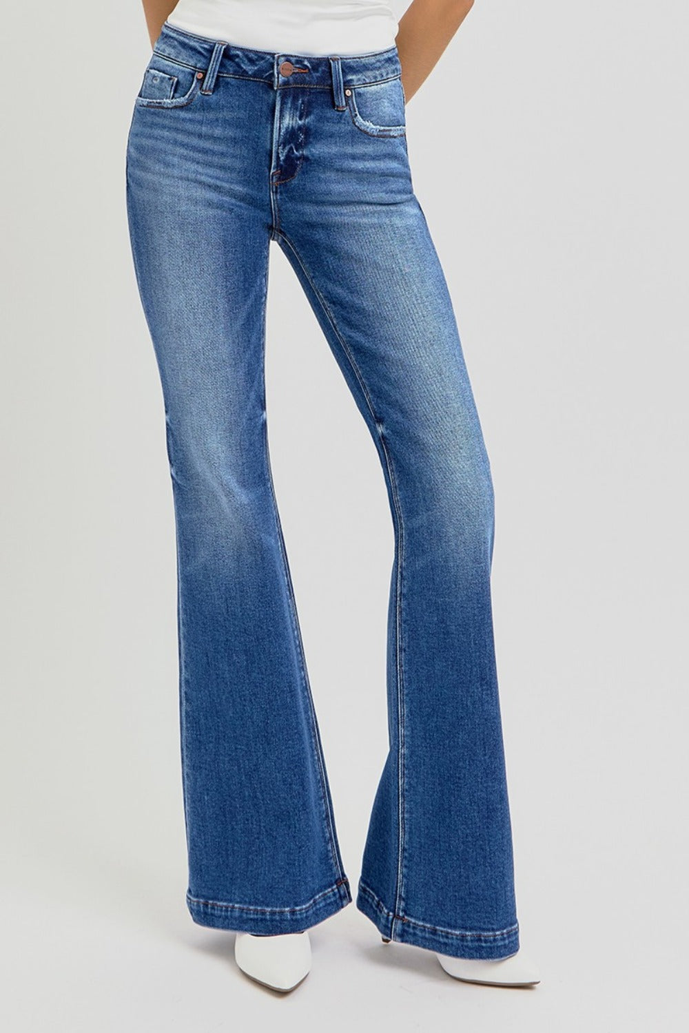 Low Rise Flare Jeans with Pockets Risen   