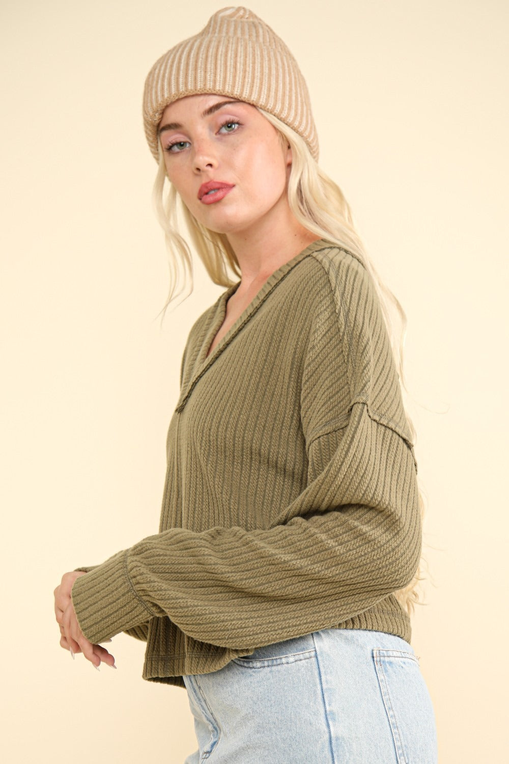 Exposed Seam V-Neck Ribbed Knit Top Very J   