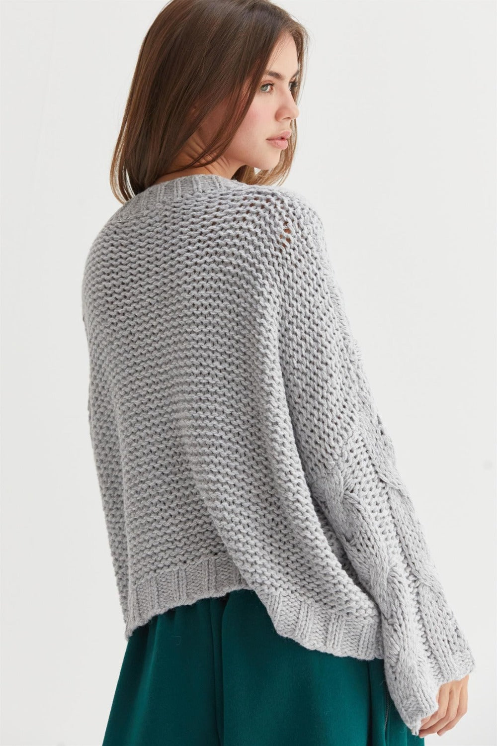 Relaxed Cable Knit V-Neck Sweater HYFVE   