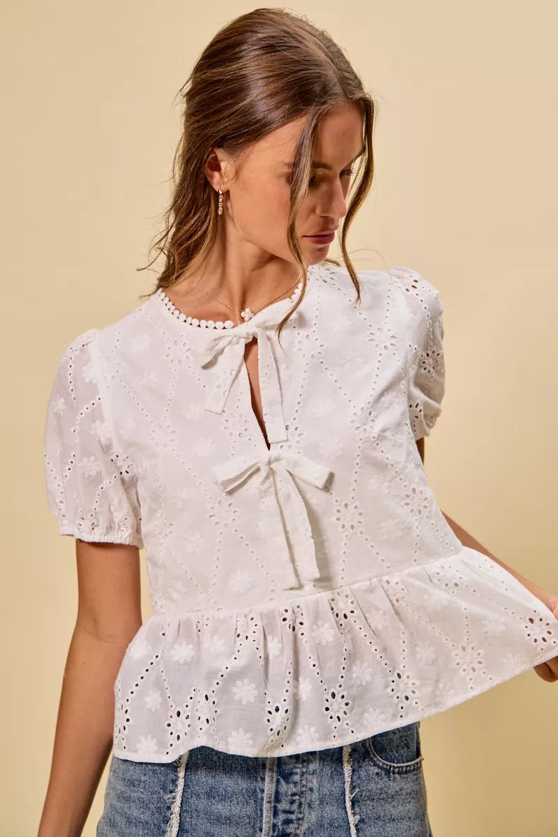 Cotton Eyelet Front Tie Short Sleeves Blouse So Me