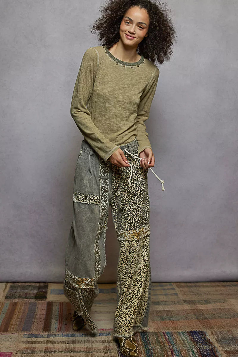 Round Neck Long Sleeve Contrast Stitching T-Shirt with Stud Detail POL