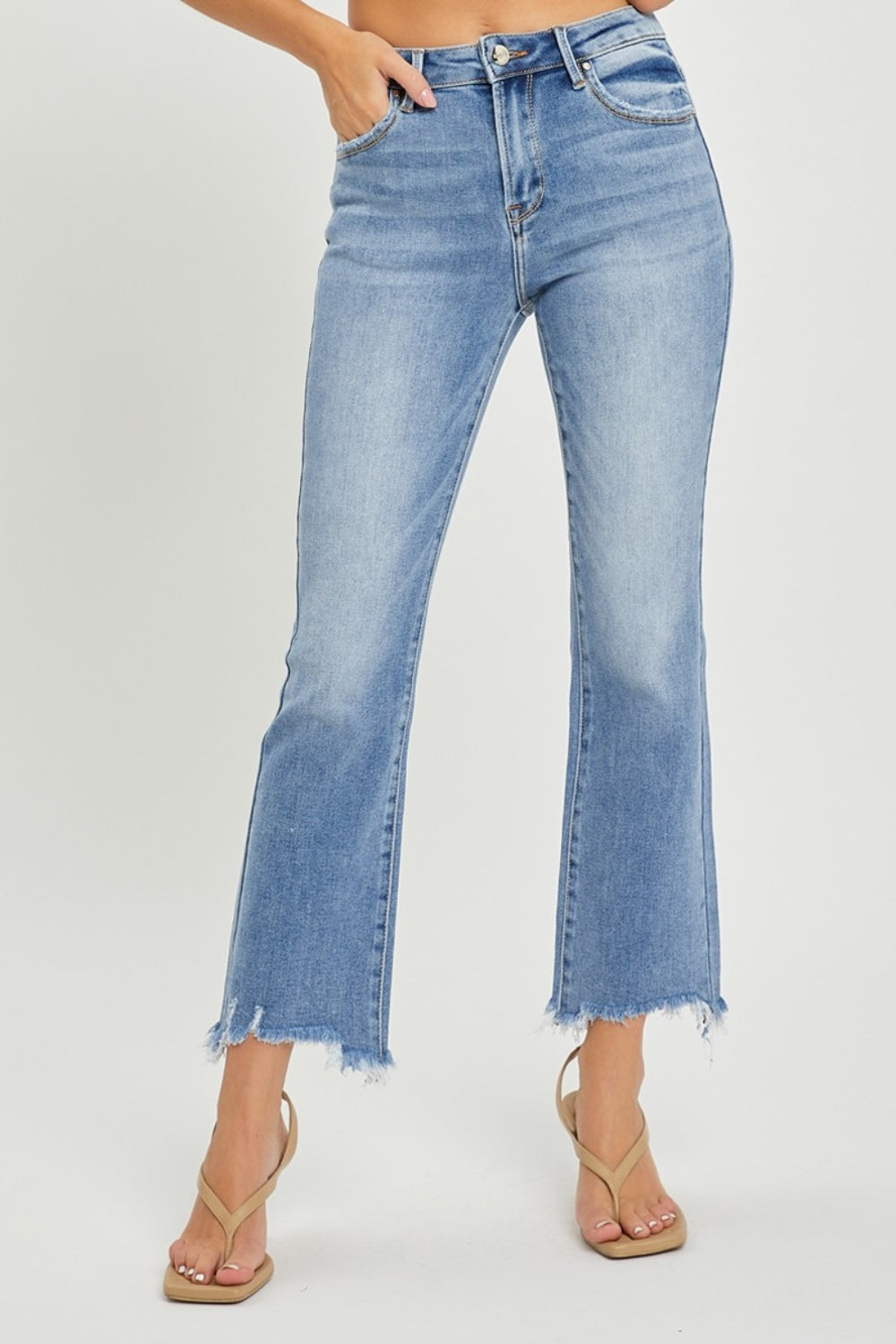 Frayed Hem Cropped Straight Jeans Risen Medium 0(24) 