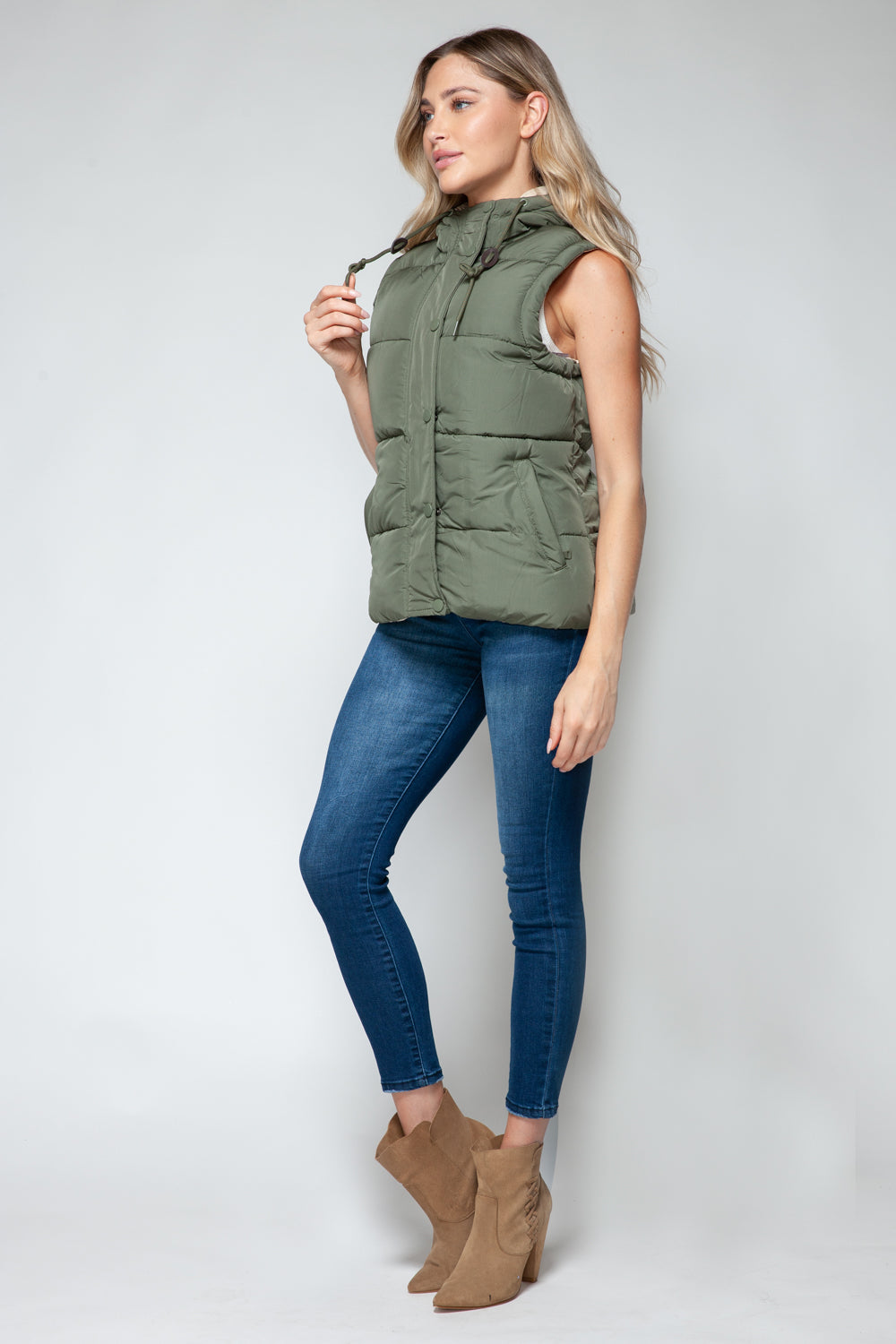 Snap and Zip Closure Hooded Vest Snobbish   