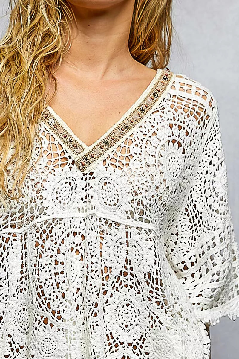 V-Neck Crochet Top with Scalloped Hem POL