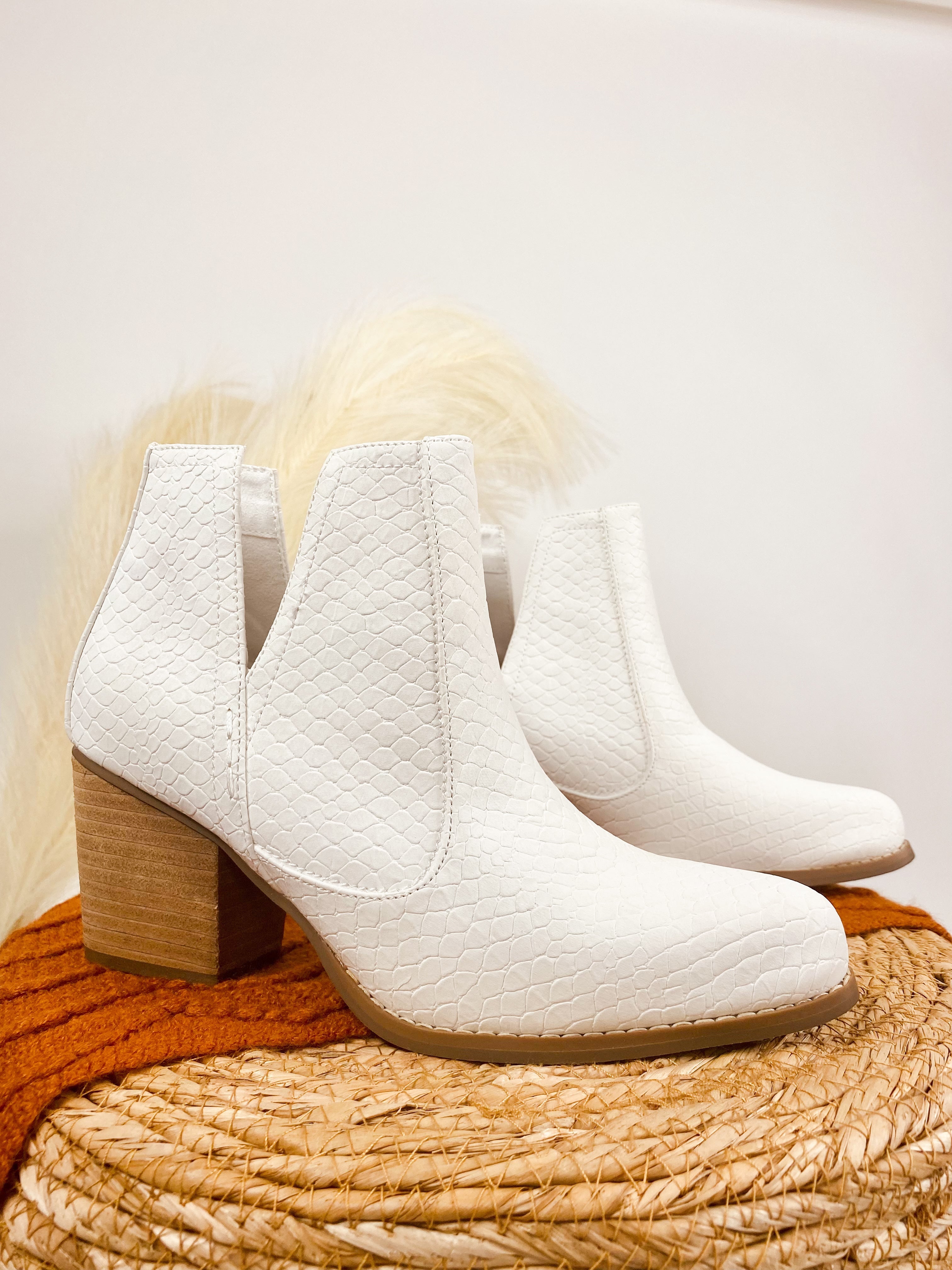 Tarim Bootie in White Not Rated   